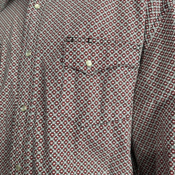 Wrangler Men’s 2XT Western Snap Shirt Red Geometric Print - Picture 2 of 5